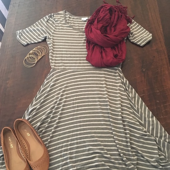 LuLaRoe Dresses & Skirts - Lularoe Nicole 2xl